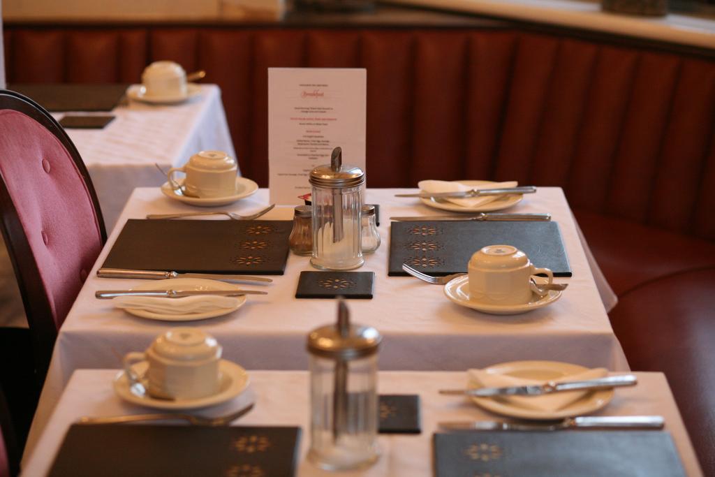 Highlands Hotel And Bar Hastings Eksteriør bilde